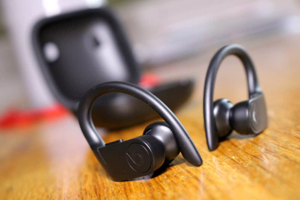 Beats Powerbeats Pro Review - So Long, AirPods Powerbeats Pro