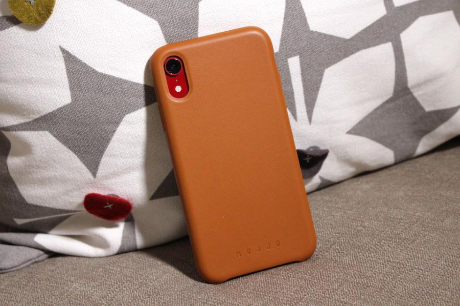 Mujjo iPhone XR Case Review - Good-Looking Protection Mujjo iPhone XR Case Review - Good-Looking Protection