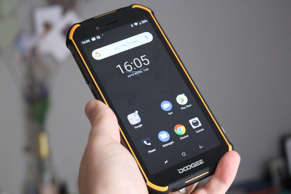 Doogee S40 Review - Rugged And Cheap, But Not Much Else