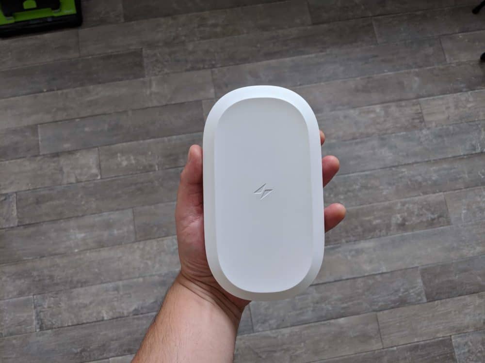 SanDisk's iXpand Wireless Charger Charges AND Saves Your Pictures SanDisk iXpand Wireless Charger
