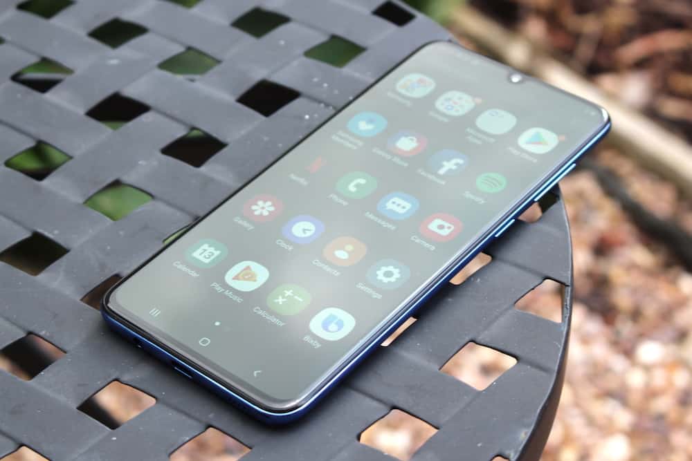 Samsung A70 Review - 2020's Mid-Range Pixel 3a Killer