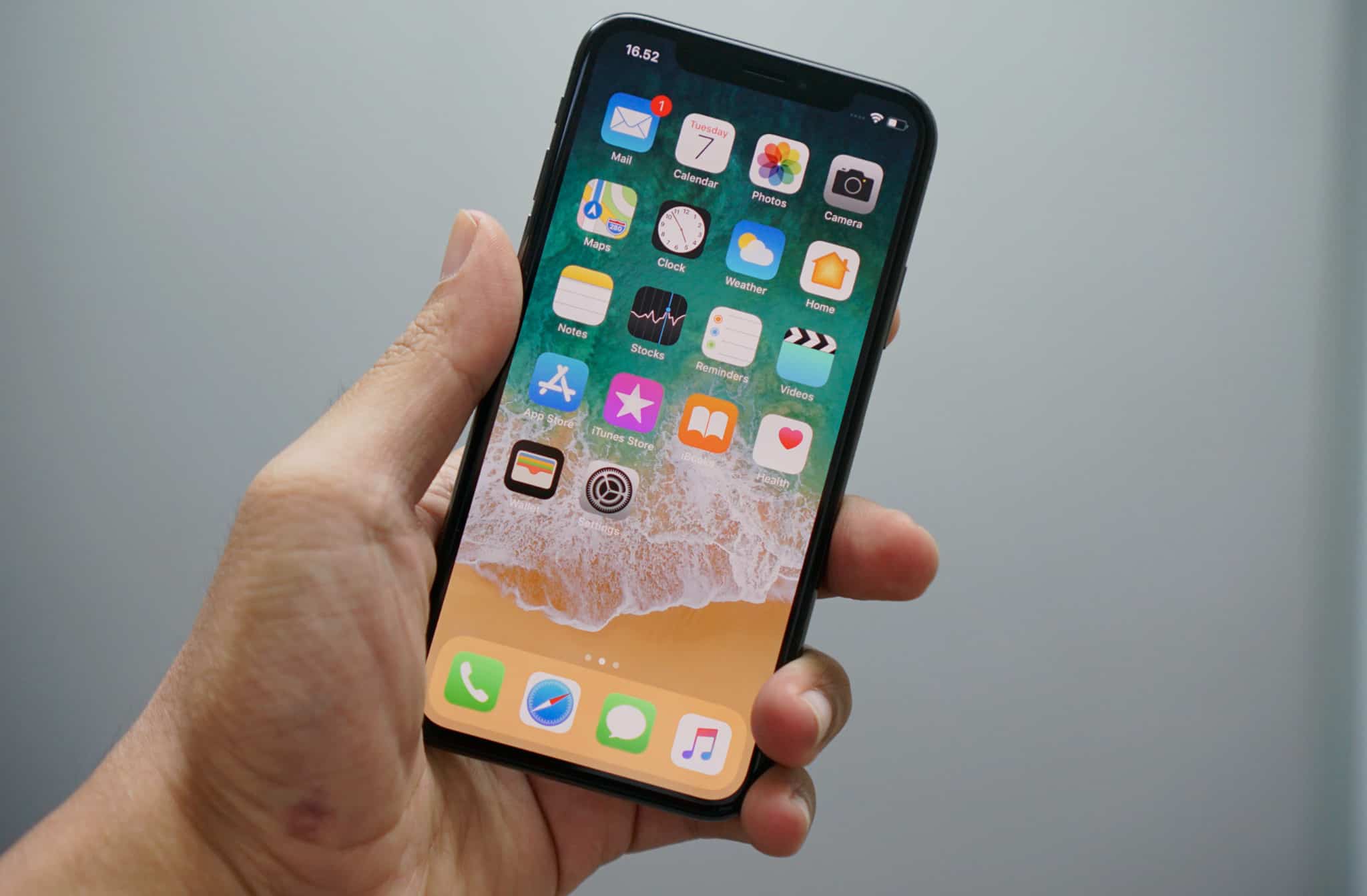 Armazenamento do iPhone cheio? Libere espaço com essas 7 dicas (a terceira é essencial!) Armazenamento do iPhone cheio? Libere espaço com essas 7 dicas (a terceira é essencial!)