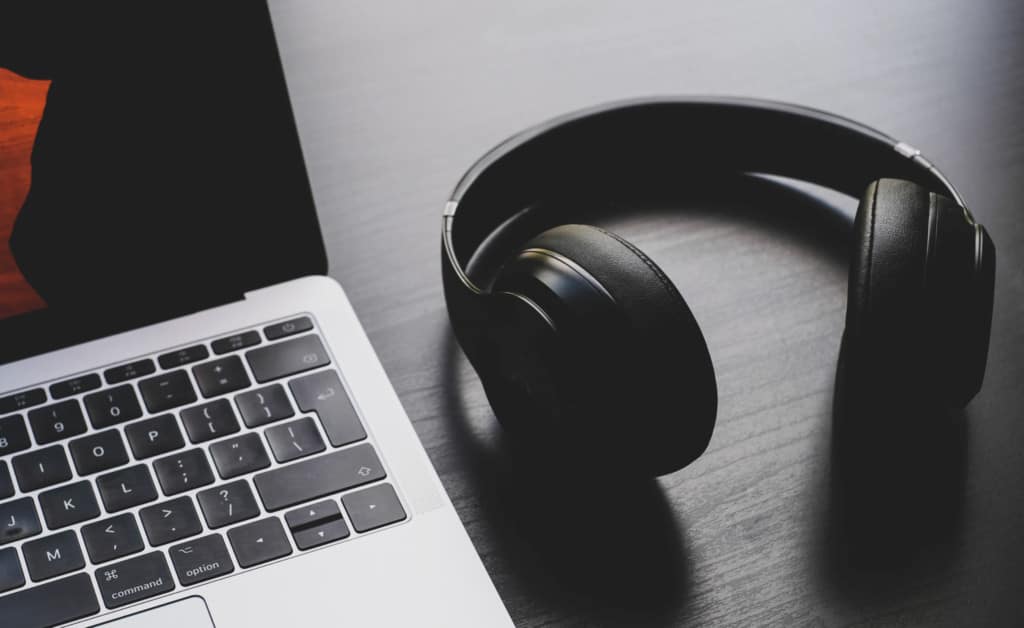 Does Spotify Use Data?