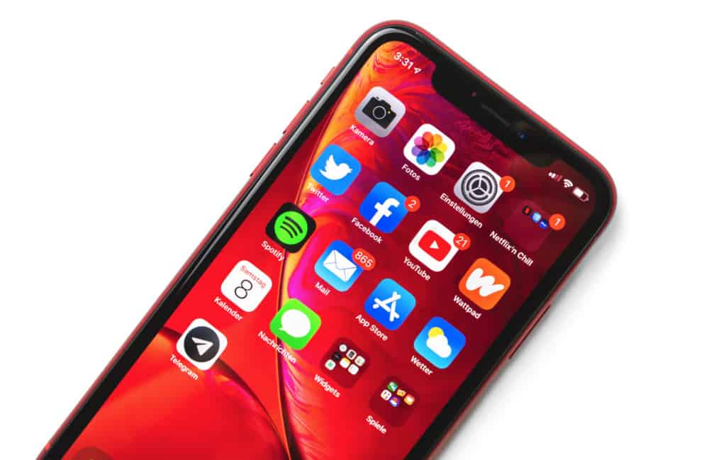 Is iPhone XR Worth It In 2023? PROS & CONS...