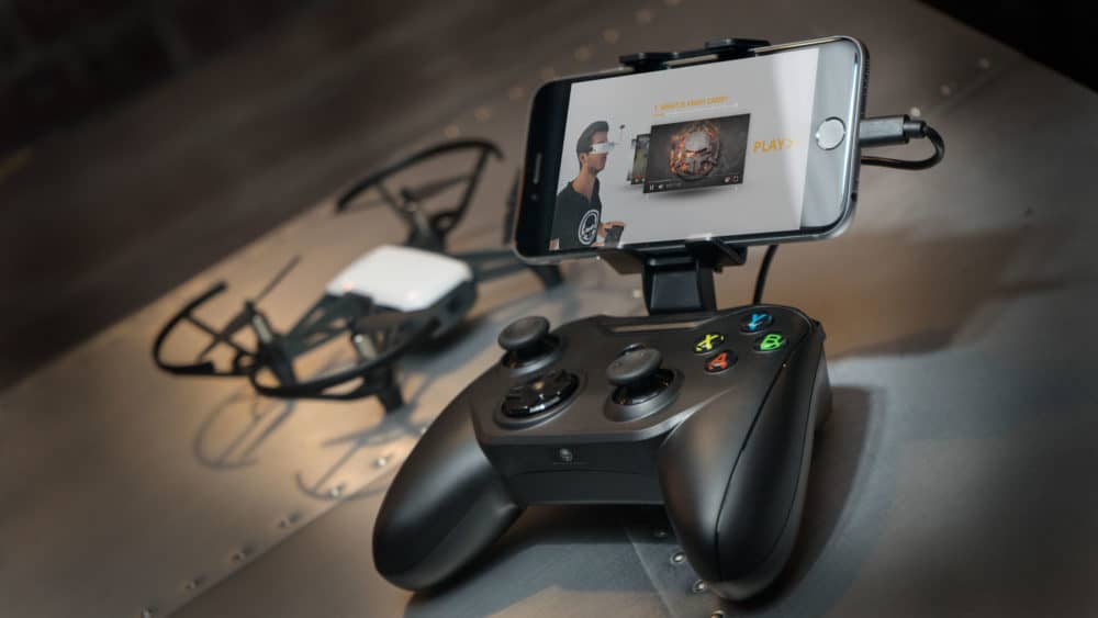 هل تحتاج إلى جهاز تحكم iPhone؟ استخدم Xbox / PS4 Controller بدلاً من ذلك! 132