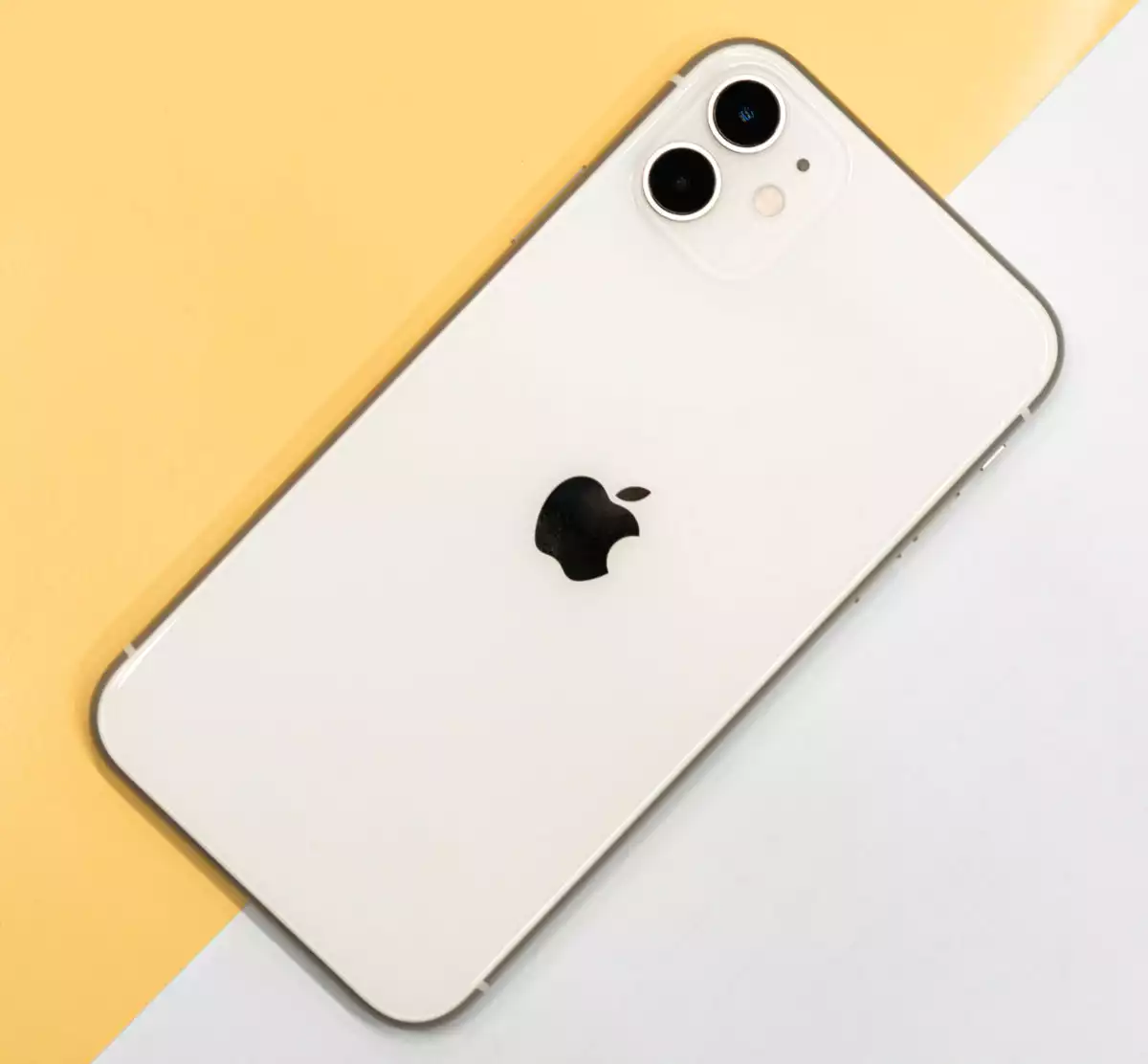 iPhone 11