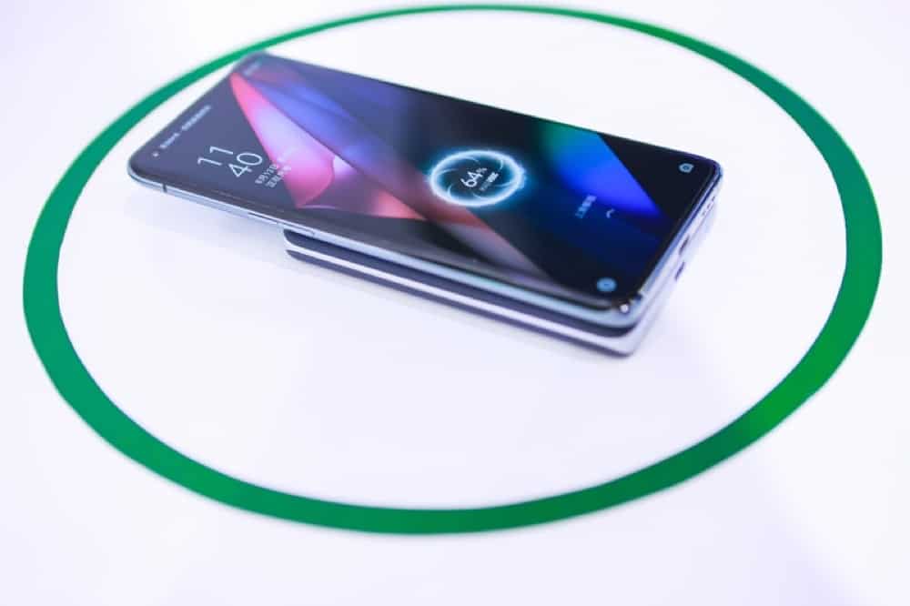 O que é MagVOOC? Resposta da Oppo ao MagSafe da Apple para iPhone O que é MagVOOC? Resposta da Oppo ao MagSafe da Apple para iPhone