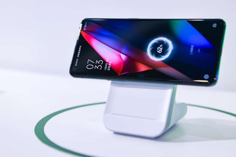 O que é MagVOOC? Resposta da Oppo ao MagSafe da Apple para iPhone O que é MagVOOC? Resposta da Oppo ao MagSafe da Apple para iPhone