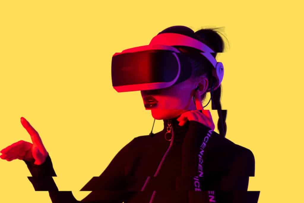 Top-Secret Apple VR Headset CONFIRMED Inside iOS 16: The Apple Metaverse is Coming...