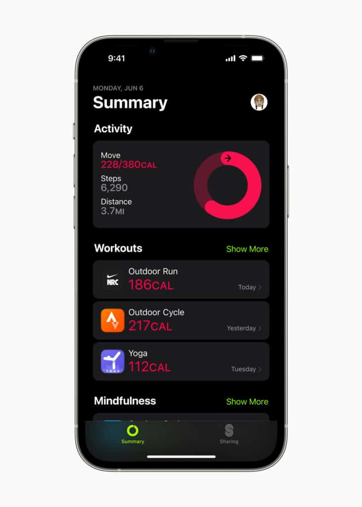 iOS 16 Review: Apple's Best iPhone Update In Years? Apple Fitness