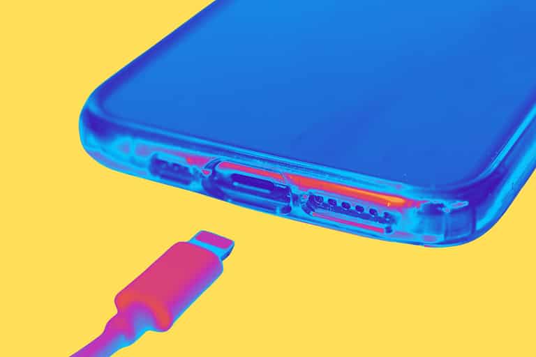 How To Clean Your Smartphone’s Lightning & USB-C Ports