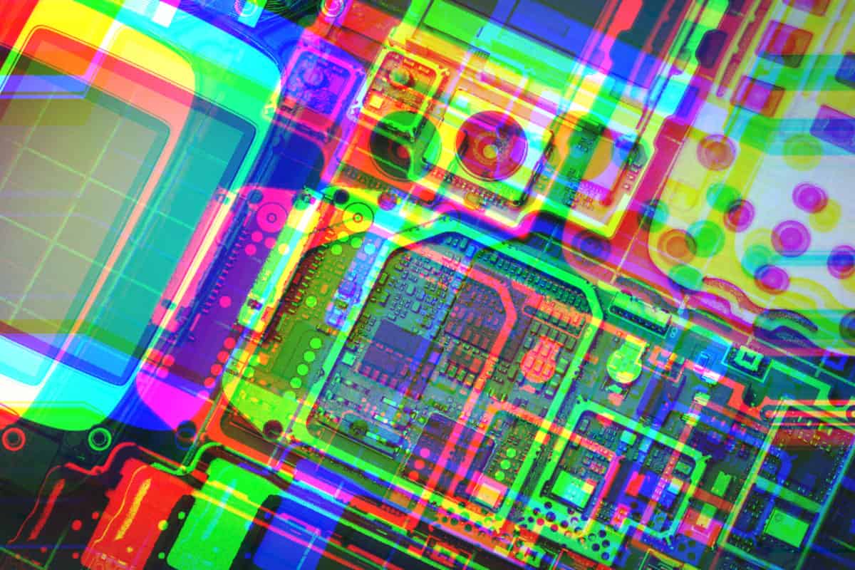 Phone Components 101: All The Tech That Makes Your Phone Smart phone components